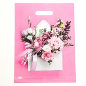 Розовый пакет с цветочным принтом и вырубной ручкой (40х31 см) - Сима-Ленд - купить с доставкой в Новокузнецке
