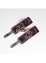 Черные кожаные наручники с розовой строчкой - Crazy Handmade - купить с доставкой в Новокузнецке Черные кожаные наручники с розовой строчкой - Crazy Handmade - купить с доставкой в Новокузнецке