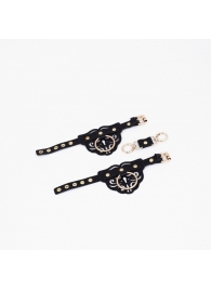 Черные кожаные наручники с клепками, кольцами и золотистой фурнитурой - Crazy Handmade - купить с доставкой в Новокузнецке Черные кожаные наручники с клепками, кольцами и золотистой фурнитурой - Crazy Handmade - купить с доставкой в Новокузнецке