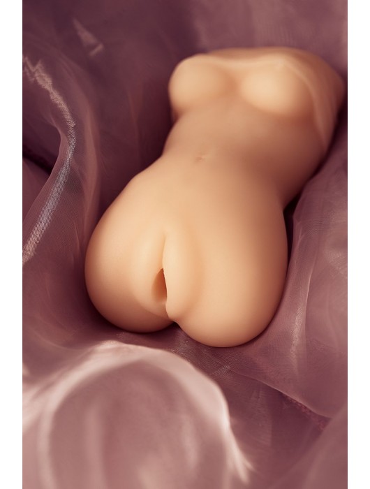 Телесный мастурбатор в виде женской фигурки - Toyfa Basic - в Новокузнецке купить с доставкой