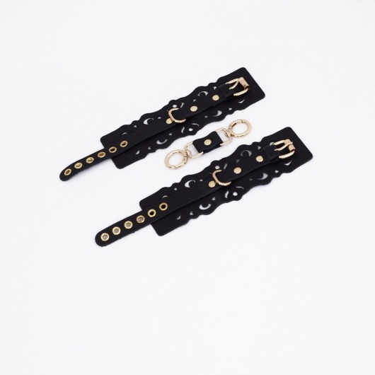 Черные кожаные наручники с узорами и золотистой фурнитурой - Crazy Handmade - купить с доставкой в Новокузнецке